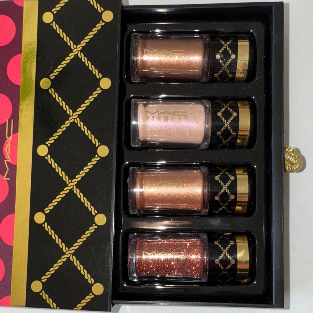 MAC Glitter Set - Picture 6 of 6
